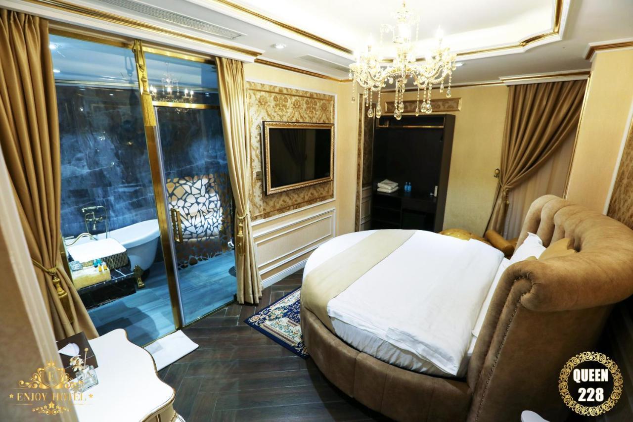 Enjoy Hotel 5A Хошимин Экстерьер фото