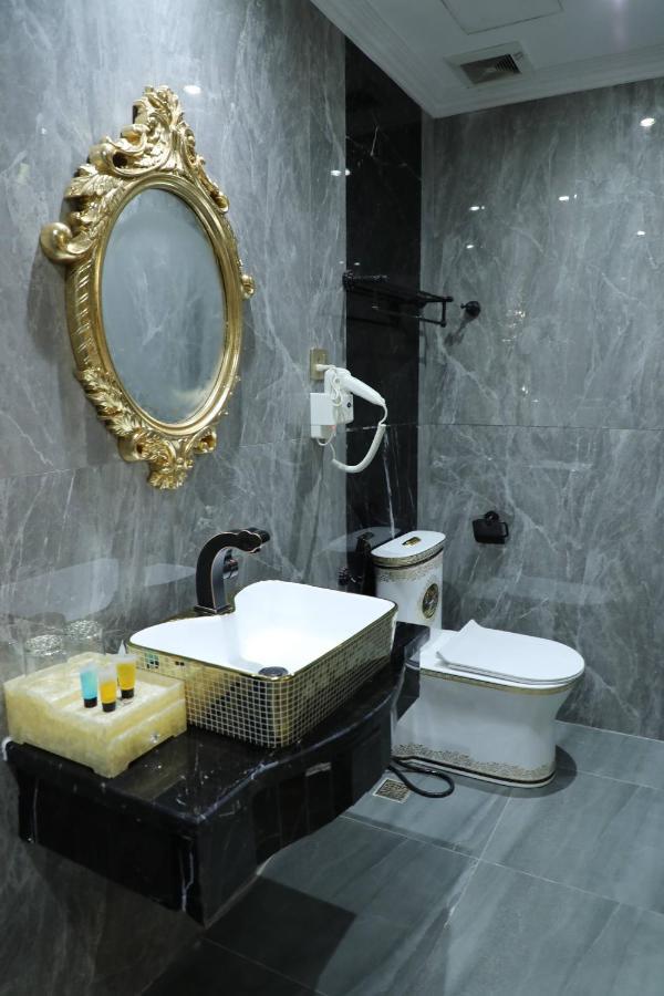 Enjoy Hotel 5A Хошимин Экстерьер фото